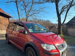 Rot Gebraucht 2008 VW Touran Van / Kleinbus | 3.600 € (Fairer Preis)