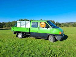 Grün Gebraucht 1993 VW T4 Van | 2.500 €