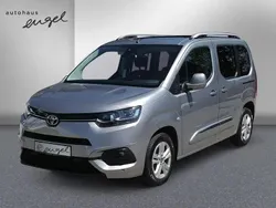 Bismutsilber metallic Gebraucht 2021 Toyota Proace Verso City Kombi | 23.888 € (Guter Preis)
