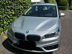 Grau Gebraucht 2017 BMW 218 Gran Tourer Advantage Van / Kleinbus | 9.000 € (Fairer Preis)