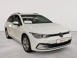 Pure white Gebraucht 2022 VW Golf VIII Life Kombi | 17.590 € (Guter Preis)