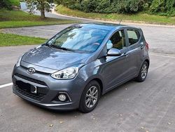 Grau Gebraucht 2014 Hyundai i10 Kleinwagen | 5.990 € (Fairer Preis)