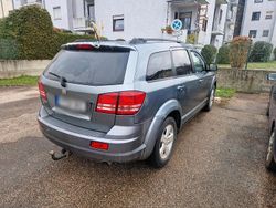 Grau Gebraucht 2009 Dodge Journey SUV | 2.800 € (Fairer Preis)