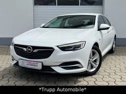 Weiß Gebraucht 2017 Opel Insignia Innovation Limousine | 11.500 € (Superpreis)