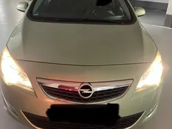 Grün Gebraucht 2011 Opel Astra Selection Limousine | 4.500 € (Fairer Preis)
