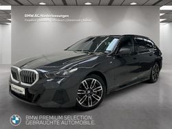 Grau Gebraucht 2024 BMW 540 M Sport Limousine | 63.840 €