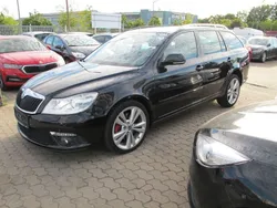 Schwarz Gebraucht 2012 Skoda Octavia RS Kombi | 6.990 € (Guter Preis)
