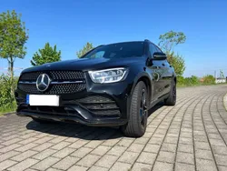 Schwarz Gebraucht 2021 Mercedes GLC300 SUV | 44.900 € (Fairer Preis)