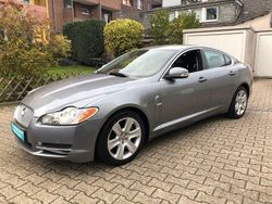 Grau Gebraucht 2011 Jaguar XF Limousine | 9.950 € (Teuer)