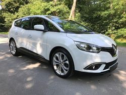 Weiß Gebraucht 2019 Renault Scénic IV Business Van / Kleinbus | 16.290 € (Etwas zu teuer)