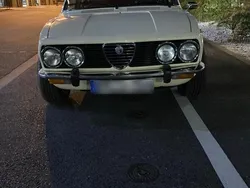 Beige Gebraucht 1982 Alfa Romeo Alfetta Limousine | 13.200 €