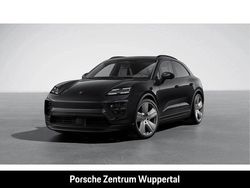 Schwarz Gebraucht 2022 Porsche Macan SUV | 109.800 €