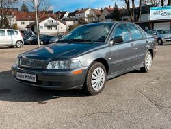 Grau Gebraucht 2001 Volvo S40 Comfort Limousine | 390 €