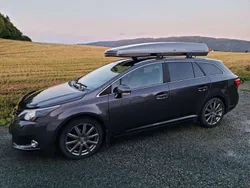 Grau Gebraucht 2014 Toyota Avensis Multidrive S Kombi | 10.990 € (Fairer Preis)