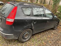 Schwarz Gebraucht 2009 Hyundai i30 Style Kombi | 1.500 € (Superpreis)