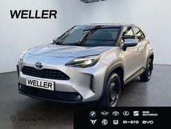 Silber Gebraucht 2022 Toyota Yaris Cross Elegant SUV | 23.990 € (Fairer Preis)