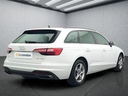 Weiß Gebraucht 2022 Audi A4 Kombi | 25.499 € (Guter Preis)