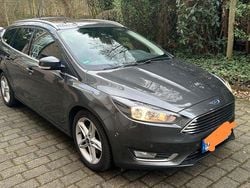 Grau Gebraucht 2018 Ford Focus Active Kombi | 11.500 € (Superpreis)