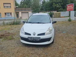Weiß Gebraucht 2009 Renault Clio GrandTour Dynamique Kombi | 1.699 € (Superpreis)