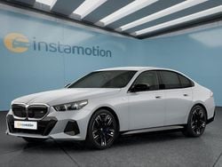 Grau Gebraucht 2024 BMW i5 Limousine | 75.799 € (Fairer Preis)