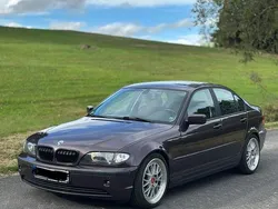Violett Gebraucht 2002 BMW 318 Limousine | 4.000 € (Fairer Preis)