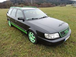 Schwarz metallic Gebraucht 1994 Audi 100 Kombi | 2.800 €