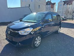 Blau Gebraucht 2016 Dacia Lodgy Lauréate Van / Kleinbus | 4.599 € (Fairer Preis)