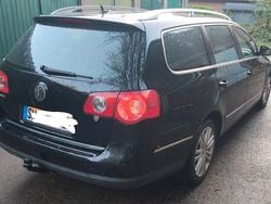 Schwarz Gebraucht 2005 VW Passat Individual Kombi | 1.799 € (Fairer Preis)