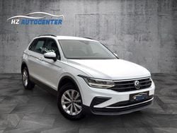 Weiß Gebraucht 2022 VW Tiguan Life SUV | 25.999 € (Guter Preis)