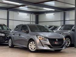 Grau Gebraucht 2021 Peugeot 208 Kleinwagen | 11.890 € (Fairer Preis)