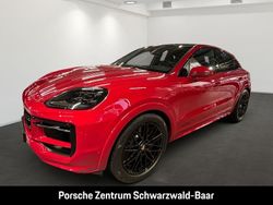 Karminrot Neu 2025 Porsche Cayenne GTS SUV | 171.000 € (Etwas zu teuer)