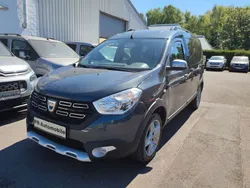 Grau Gebraucht 2020 Dacia Dokker Stepway Van | 16.999 € (Fairer Preis)
