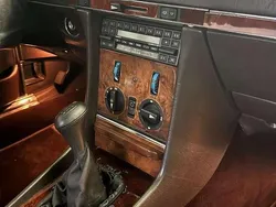 Gold Gebraucht 1989 Mercedes SL300 Cabrio | 36.599 €