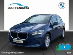 Blau Gebraucht 2023 BMW 225 Performance Kombi | 31.799 € (Fairer Preis)