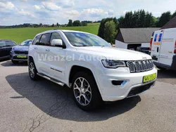 Weiß Gebraucht 2020 Jeep Grand Cherokee Overland SUV | 31.995 € (Fairer Preis)