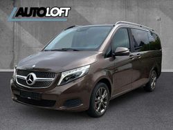 Dolomitbraun Gebraucht 2017 Mercedes V220 Van / Kleinbus | 31.999 € (Guter Preis)