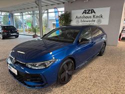 Blau Neu 2025 VW Passat R-line Kombi | 47.790 € (Superpreis)
