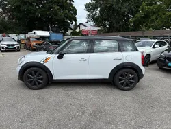 Weiß Gebraucht 2011 Mini Cooper D Countryman SUV | 7.900 € (Fairer Preis)