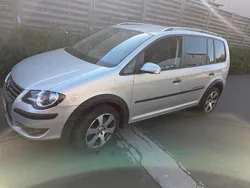 Silber Gebraucht 2008 VW Touran Cross Van / Kleinbus | 5.700 € (Fairer Preis)