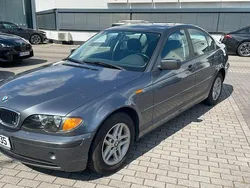 Grau Gebraucht 2002 BMW 316 Limousine | 2.900 € (Fairer Preis)