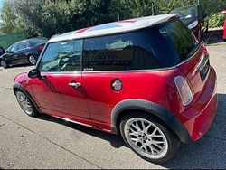 Rot Gebraucht 2004 Mini Cooper Kleinwagen | 1.600 €