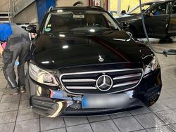 Schwarz Gebraucht 2020 Mercedes E220 AMG line Kombi | 32.500 € (Etwas zu teuer)