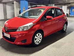 Rot Gebraucht 2012 Toyota Yaris Life Limousine | 5.899 € (Guter Preis)