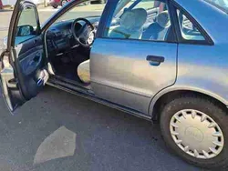 Grau Gebraucht 1995 Audi A4 Limousine | 2.900 €