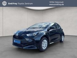 Schwarz Neu 2025 Toyota Yaris Business Edition Limousine | 23.590 € (Guter Preis)