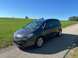 Grau Gebraucht 2014 Opel Zafira Tourer Style Van / Kleinbus | 11.800 € (Etwas zu teuer)