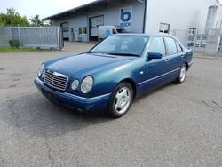 Blau Gebraucht 1997 Mercedes E230 Avantgarde Limousine | 3.950 € (Guter Preis)