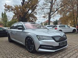 Silber Gebraucht 2020 Skoda Superb SportLine Kombi | 24.490 € (Fairer Preis)