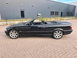 Schwarz Gebraucht 1998 BMW 318 Cabriolet Cabrio | 12.500 €