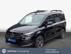Schwarz Gebraucht 2023 Mercedes T180 Edition Van / Kleinbus | 26.940 € (Fairer Preis)
